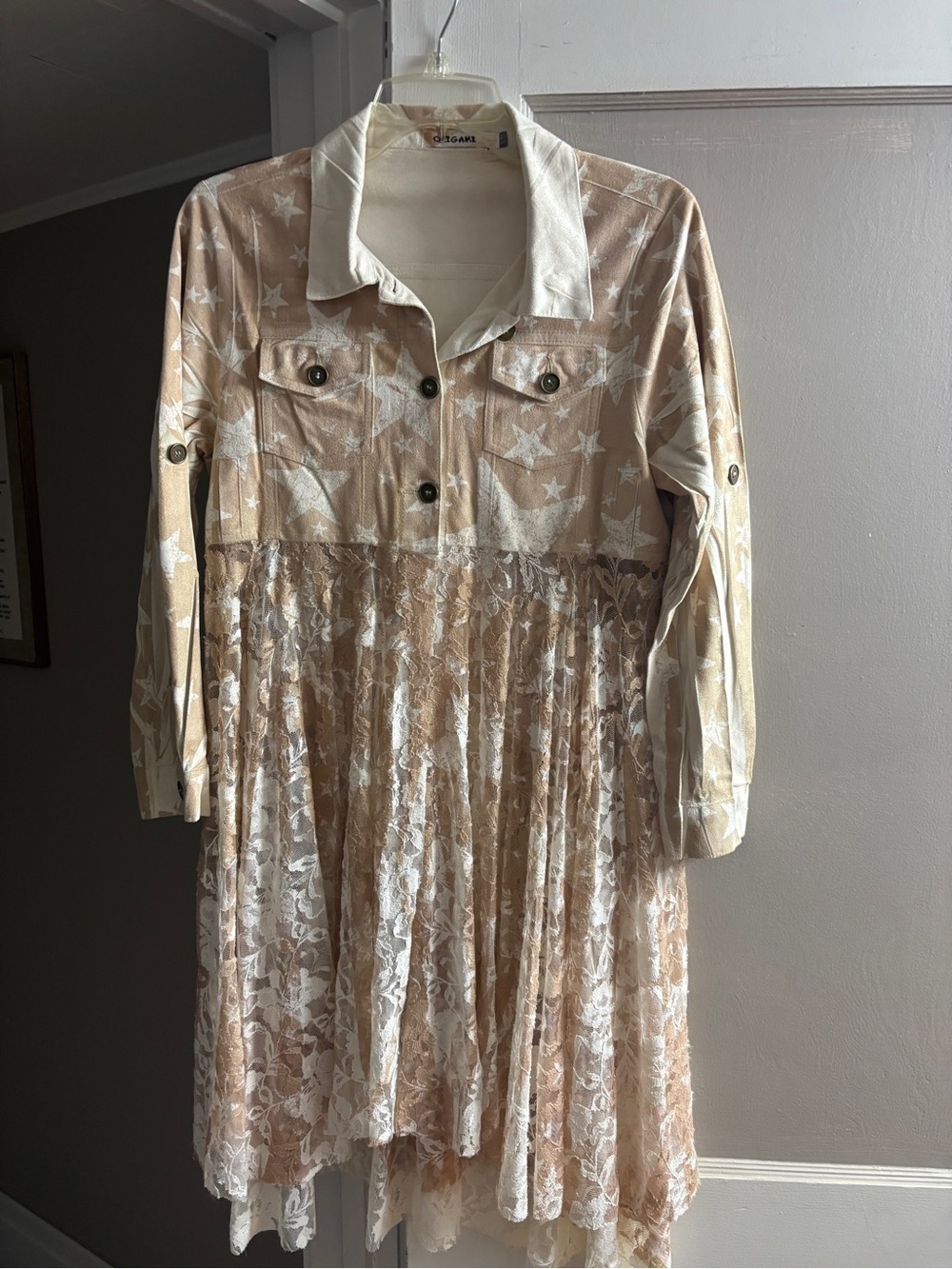 Unbranded Light Tan Star Lace-Trim Tunic Top
